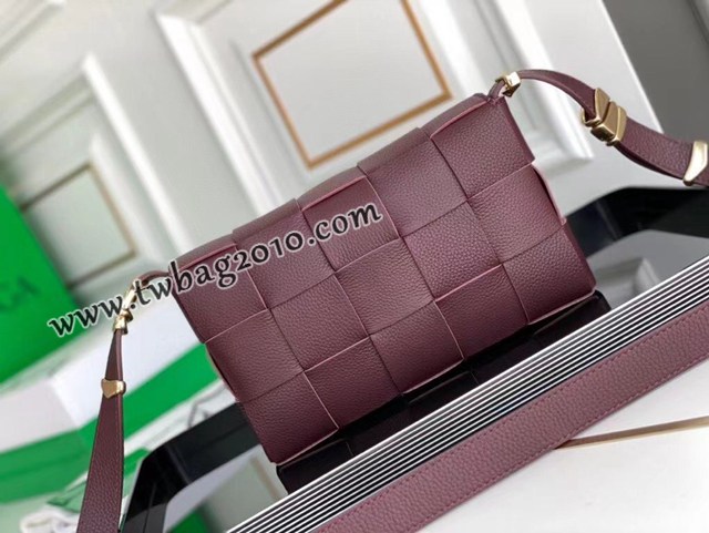 Bottega veneta高端女包 KF009 寶緹嘉爆款THE 杏仁色 ARCO編織款平紋牛皮手提包  BV經典款蝙蝠包  gxz1272